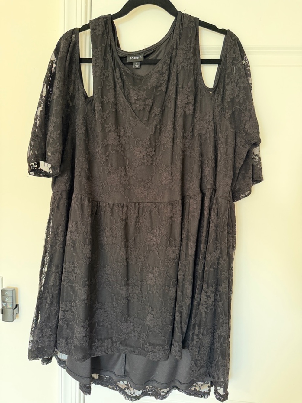 Torrid black lace cold-shoulder tunic